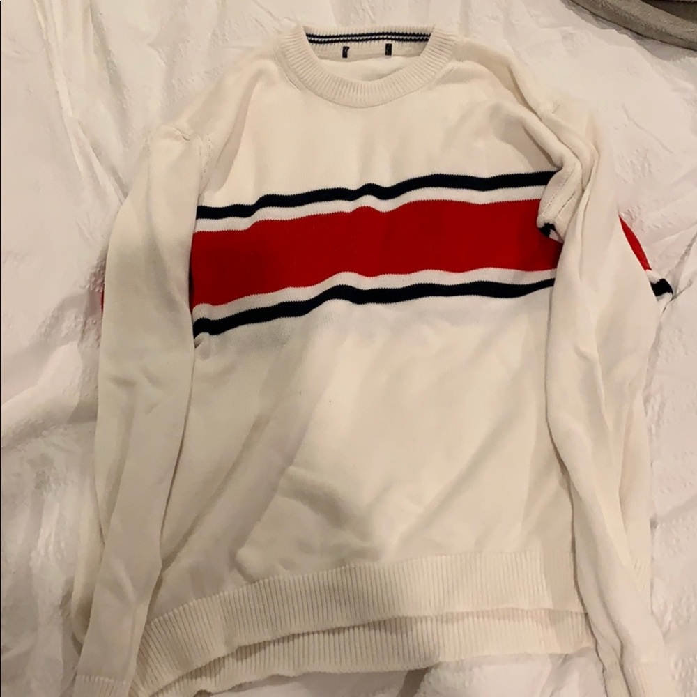 White brandy Melville sweater